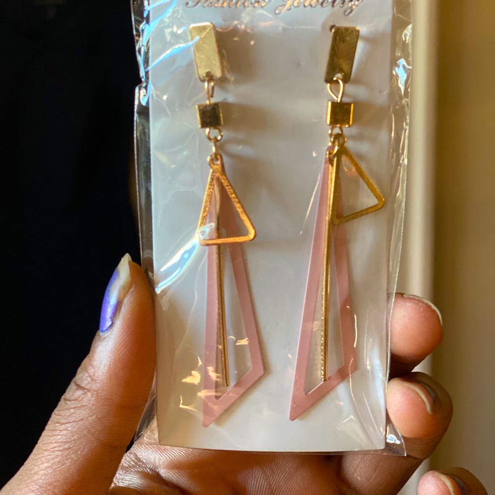 PINK AND GOLD LONG TRIANGLE EARRINGS